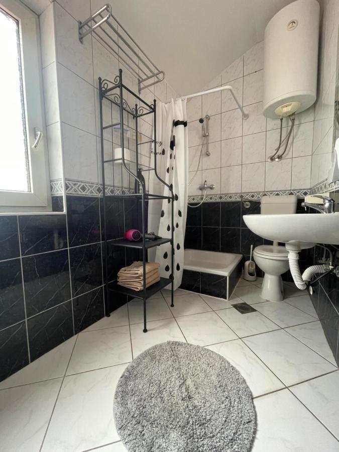 Apartments Frigan มาสเลนีซา ภายนอก รูปภาพ